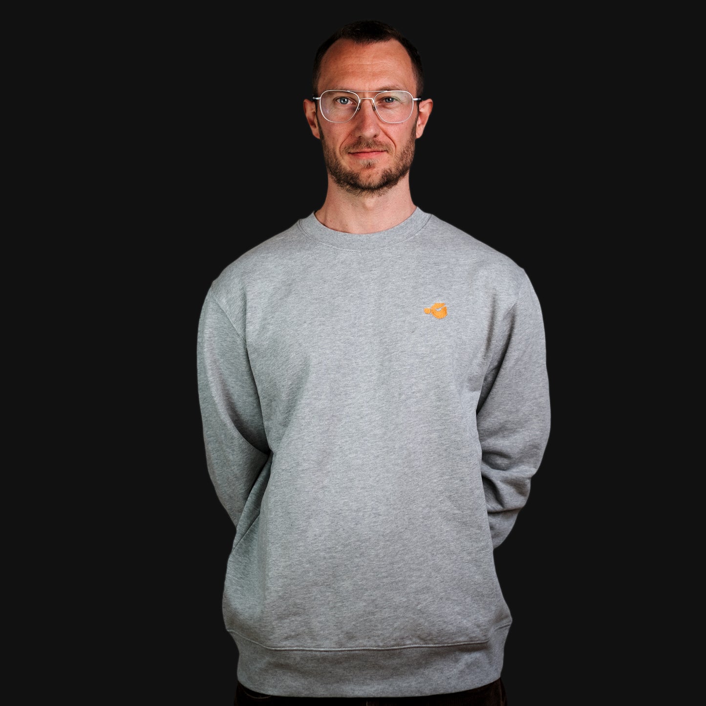 Lonley Boy - Kunstdruck auf Sweatshirt (Grau)