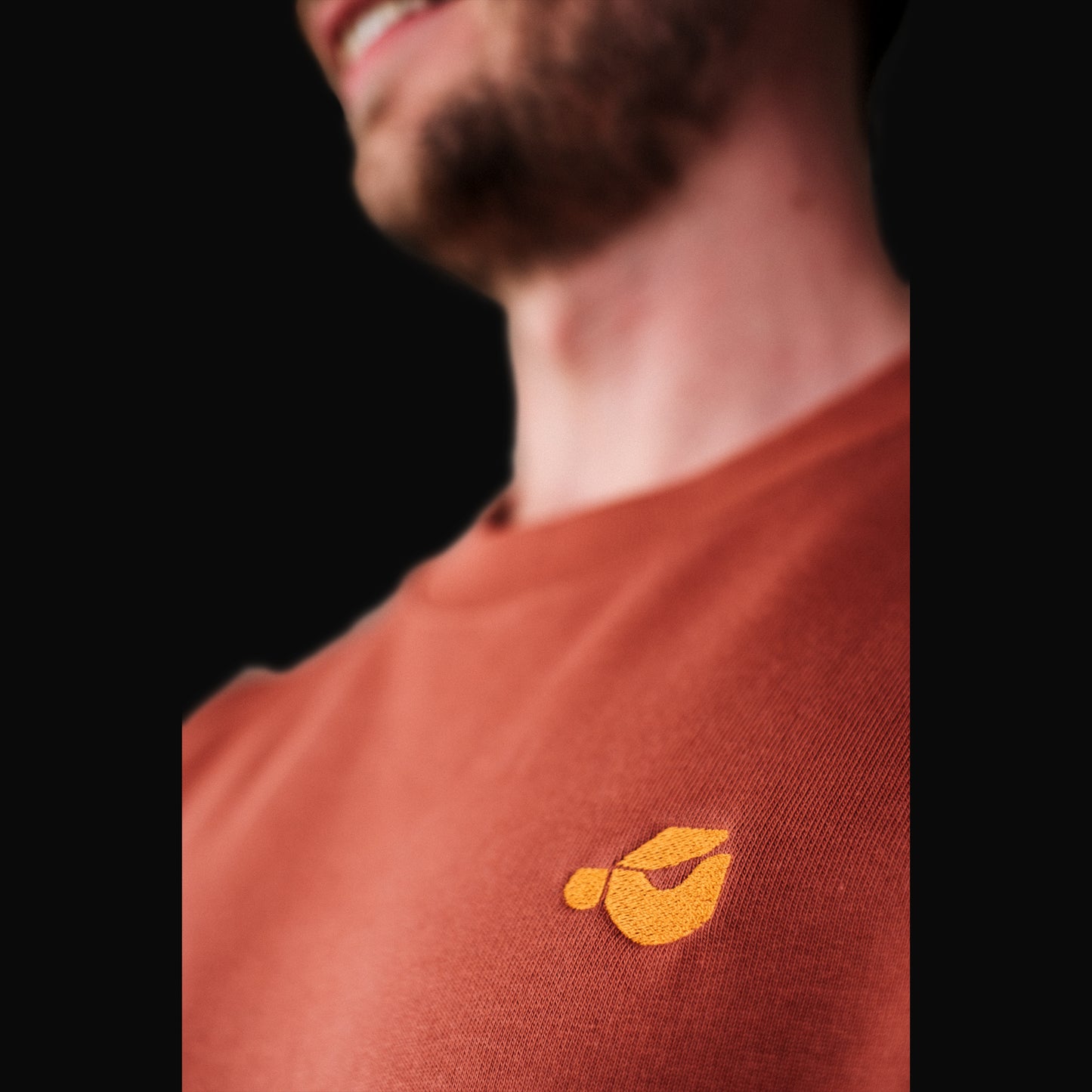 Lonley Boy - Kunstdruck auf Sweatshirt (Rot)
